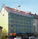 Gauben und Kamine mit Kupferverblechung an Mehrfamilienhaus Landsbergerstraße München